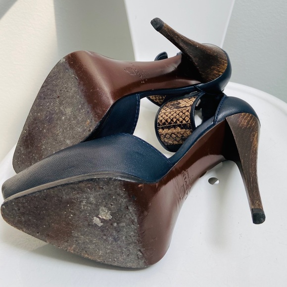 Lanvin Pump with Ankle Strap - Picture 7 of 7